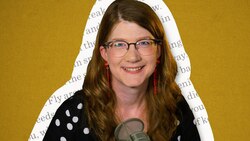 Emily Graslie reads "Confession of a Bird Watcher" Instructional Video