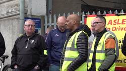 Aslef members take to the picket line at Waterloo News Clip