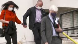 Simon Silwood departing Dudley Magistrates Court News Clip