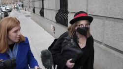 Elizabeth Loftus leaving Court News Clip