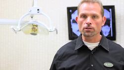 How to Floss Correctly Instructional Video