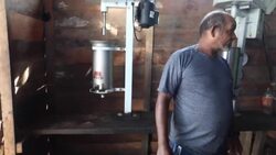 CLEAN : Fish trade's murky waters cloud double murder in Amazon News Clip