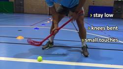 Hockey 1. Simple dribbling: Key points | Teaching Fundamentals of PE Instructional Video