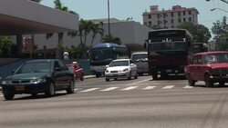 VOICED : Cuba libera compraventa de autos News Clip