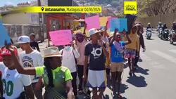 Madagscar president names army general as new prime minister News Clip