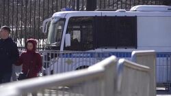 CLEAN : Heavy police presence in Moscow to prevent possible demonstration News Clip