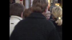 Post Christmas sale shopping News Clip