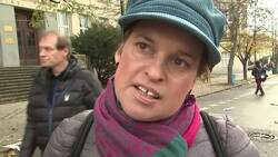 Thousands mark 30th anniversary of Velvet Revolution Instructional Video