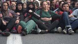 Independence supporters stop traffic in Barcelona Instructional Video