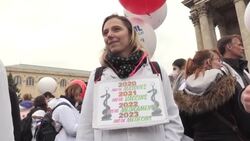 CLEAN : Liberal doctors demonstrate in Paris to obtain increase in consultations fee News Clip