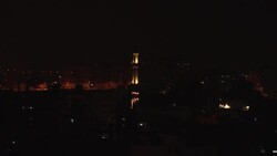 VOICED : El ejército israelí realiza nuevos bombardeos en Gaza en respuesta a globos incendiarios News Clip