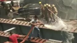 Massive, deadly overpass collapse in Calcutta News Clip