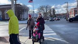 Fairfield music group spreads holiday cheer on winter solstice News Clip