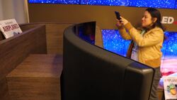 The screens of the future - bendable, rollable and transparent News Clip