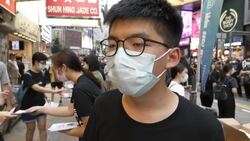 VOICED : Miles de manifestantes desafían la prohibicion de la vigilia de Tiananmen en Hong Kong News Clip