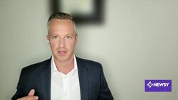 'Love Is Blind' Contestant Suing Show For Restricting 'Basic Needs' News Clip