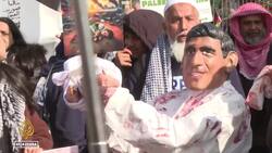 Ceasefire demonstration in London: Thousands march to the US embassy News Clip