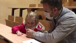 CLEAN : French school sets up its own Covid screening centre News Clip