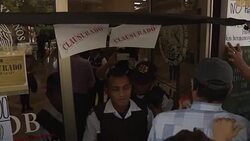 CLEAN : Mexican priest leads protest against migrant aggression News Clip