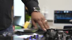 Tech-forward DJ program draws more students to music News Clip