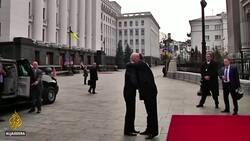 US diplomat: Trump tied Ukraine aid to demands for probes News Clip