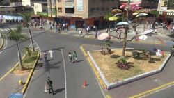 CLEAN : Coronavirus: Venezuelans still plentiful in the streets despite confinement News Clip