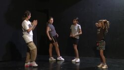 CLEAN : Six-year hiatus ends for French hard-of-hearing visual arts festival News Clip