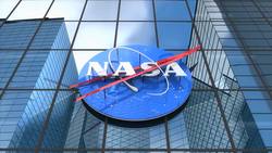 Astronauts! Fun Astronaut Facts for Preschoolers and Toddlers Instructional Video