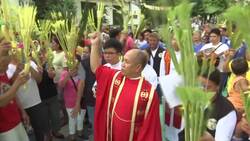 Catholic faithful mark Palm Sunday in Philippines News Clip
