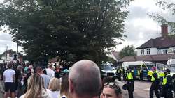 Protestors gather outside Essex hotel ‘housing asylum seekers’ News Clip