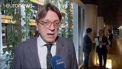 MEPs urge swift Brexit talks News Clip