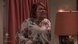 Roseanne cancelled by ABC following star's racist tweet News Clip