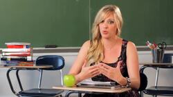 How to Have a Great First Date with a Guy Instructional Video