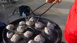 Dutch Oven Gathering - A Culinary Tradition Revived Instructional Video