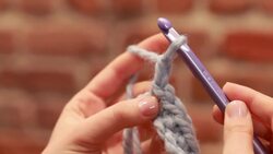 How to Turn at the End of a Row of Crochet Stitches Instructional Video