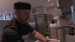 Seaside cafe serves UK's 'best fish and chips' News Clip