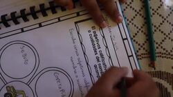 VOICED : Maestra mexicana colecta televisores para que sus alumnos puedan estudiar a distancia News Clip