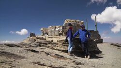 CLEAN : World's highest ski resort a Bolivian memory News Clip