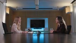 Disinformation vs. Misinformation: How to Spot Them Both News Clip