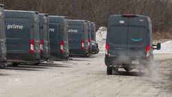 Quebec union calls for Amazon boycott, plans legal action after closures News Clip