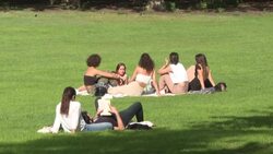 CLEAN : Exceptional heat wave hits French city of Bordeaux News Clip