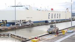 US Genius Idea to Move World Largest Ships Across the Panama Canal Instructional Video