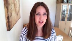 4 Reasons Why Having A Book Helps Market Your Boring Business - Jackie Toops Instructional Video
