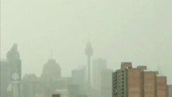 Huge lightning strikes on Australia's Sydney Tower News Clip