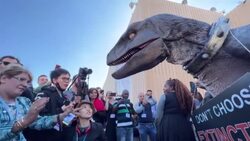 CLEAN : COP27: Frankie the Dino says humans are paying for their own demise News Clip