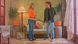 Spanish Adjectives with Ser | Easy Spanish Conversations | Perro Perdido Instructional Video