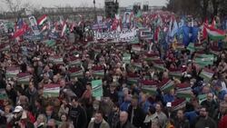 CLEAN : Anti-Orban demonstrations in Budapest, with speeches from opposition leader and Donald Tusk News Clip