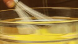 Short - Goats' cheese frittata Instructional Video