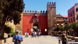 The Reign in Spain: Seville Explorers News Clip