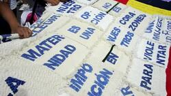 CLEAN : Colombian women march for peace and News Clip